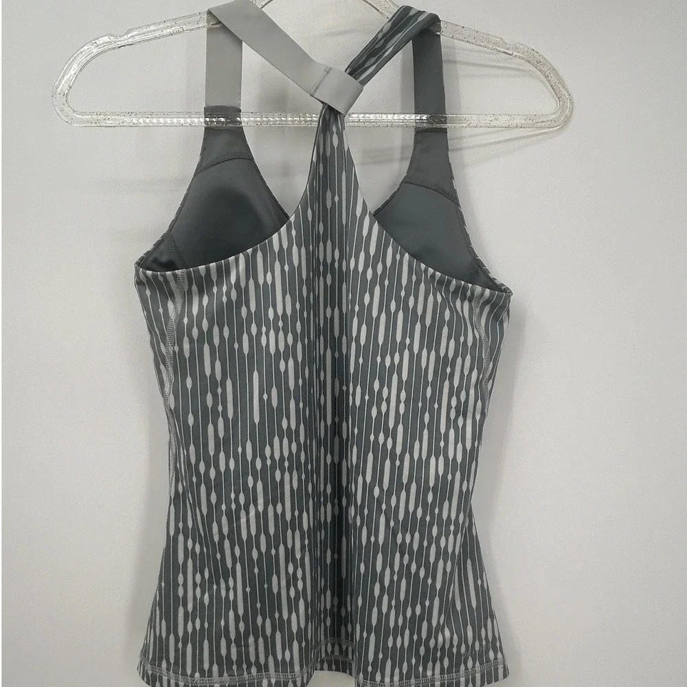 Nike Dri-FIT Womens Small Grey Geometric Racerback Tank Top Built-In Bra